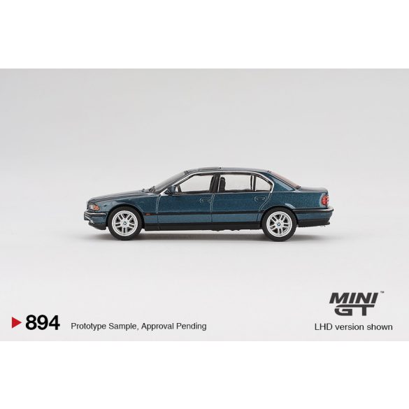 MiniGT BMW E39 IL, Sorrento, Blue metallic LHD