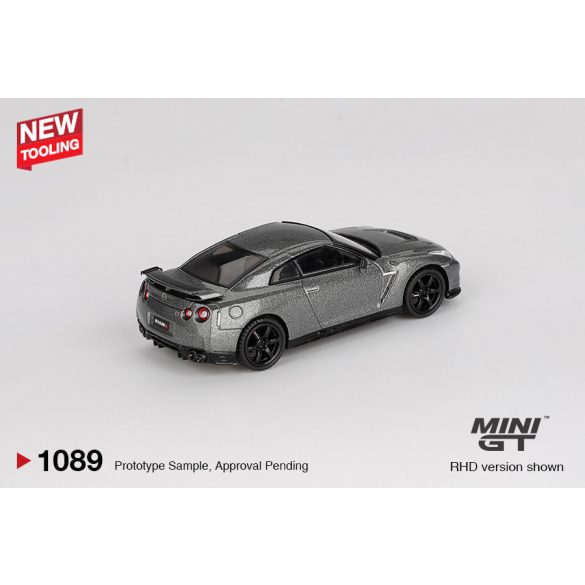 MiniGT Nissan GT-R R35 (2013) CRS, dark metal grey